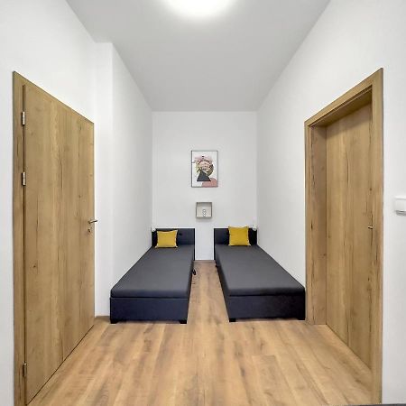 Apartment Lukas 2 การ์โลวีวารี ภายนอก รูปภาพ